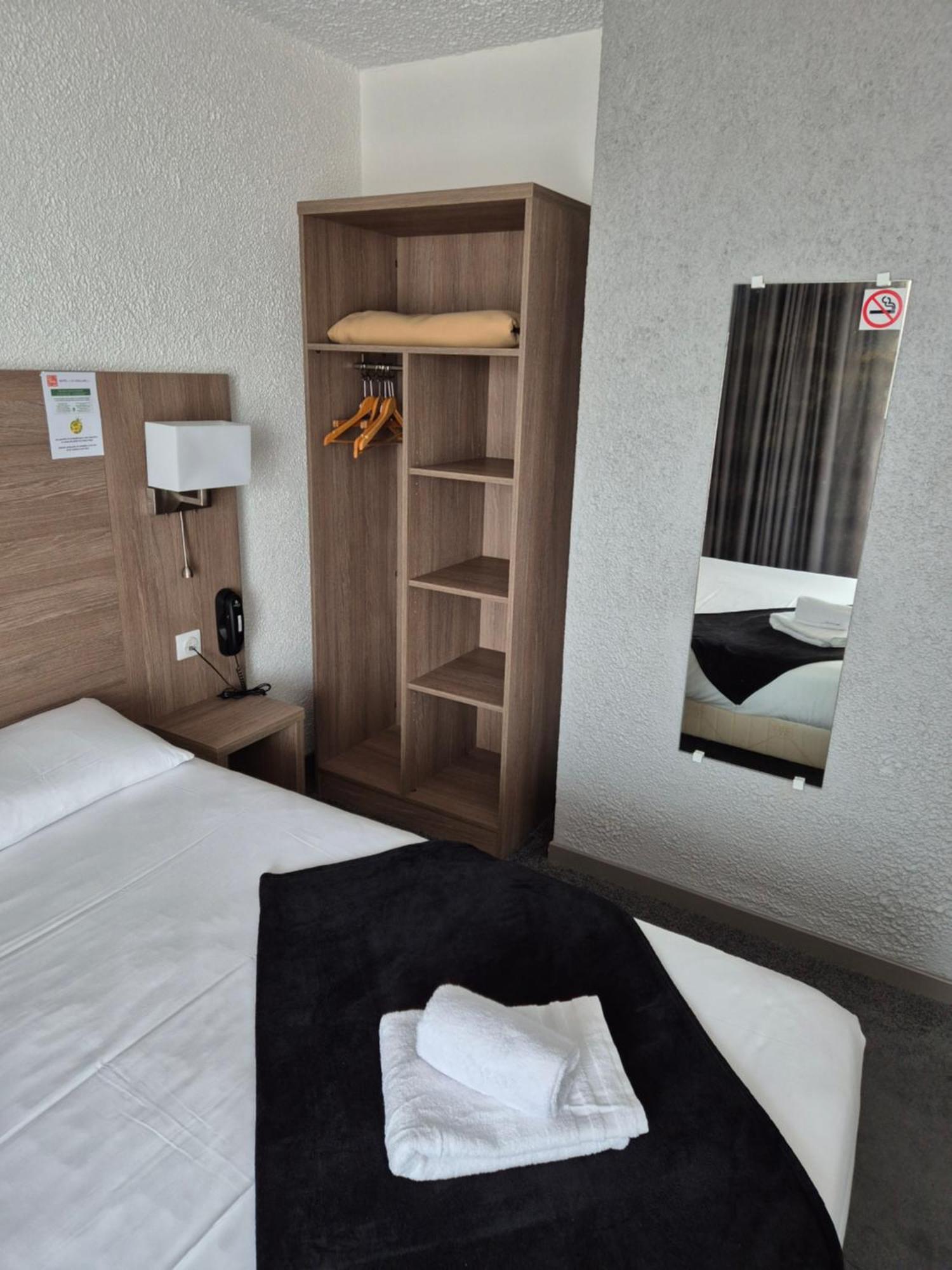 Hotel Le Challans Luaran gambar