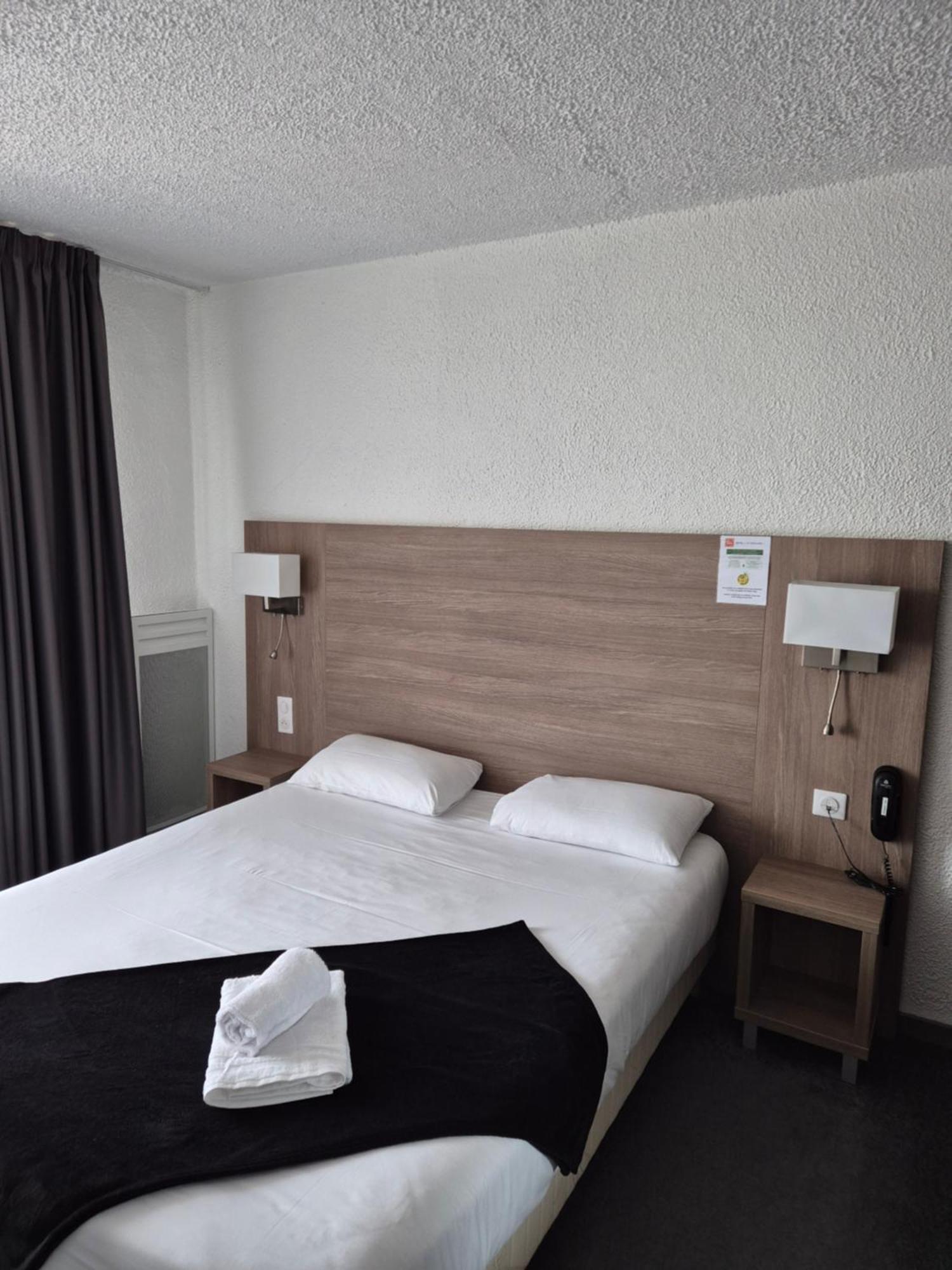 Hotel Le Challans Luaran gambar