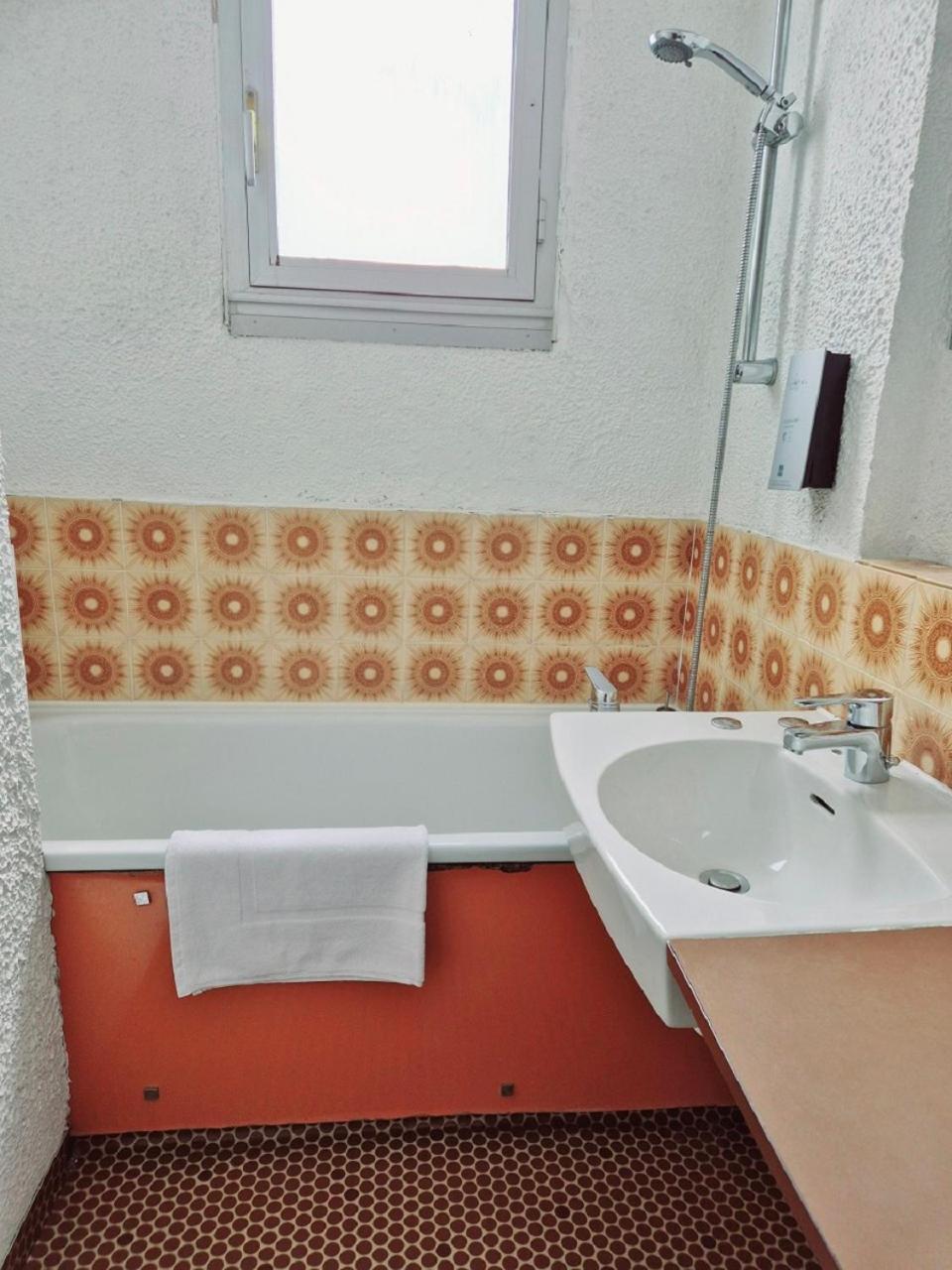 Hotel Le Challans Luaran gambar