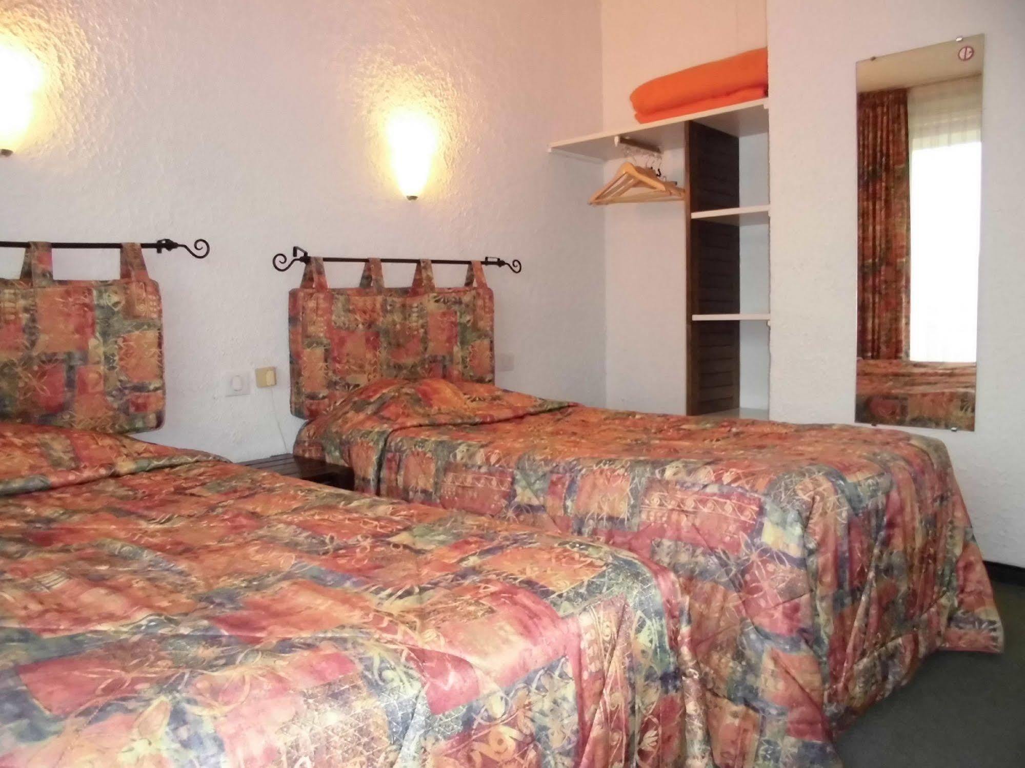 Hotel Le Challans Luaran gambar