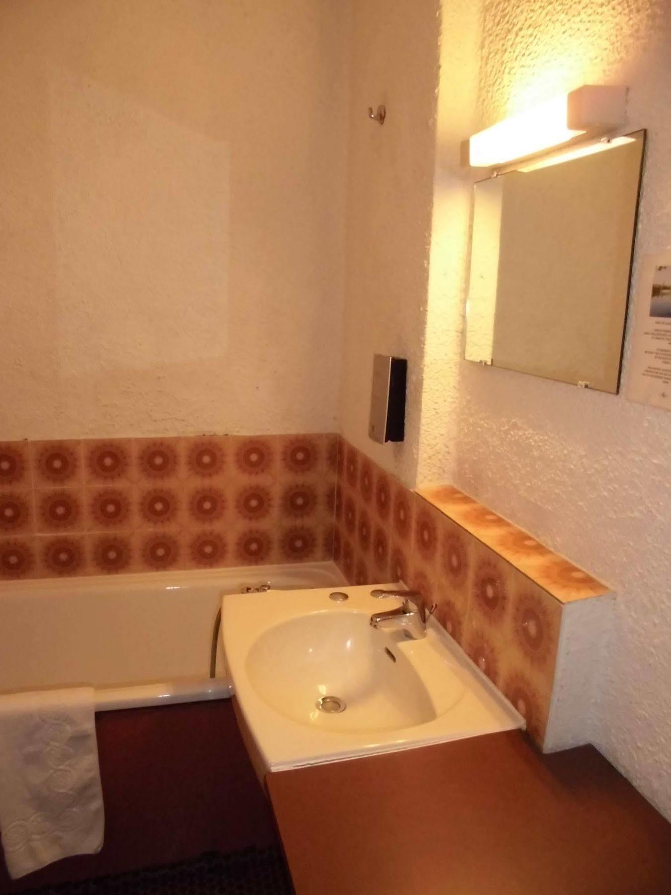 Hotel Le Challans Luaran gambar