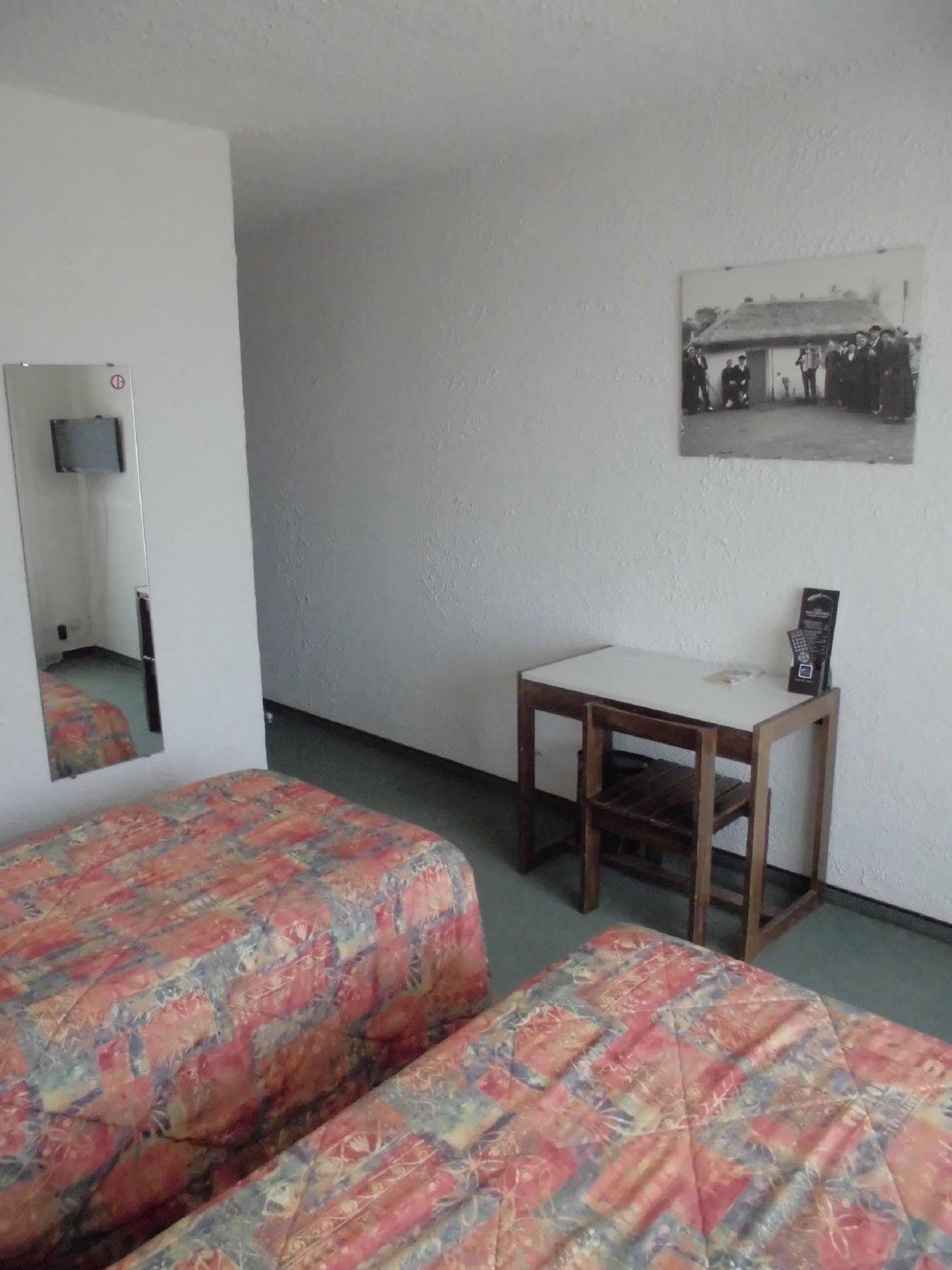 Hotel Le Challans Luaran gambar